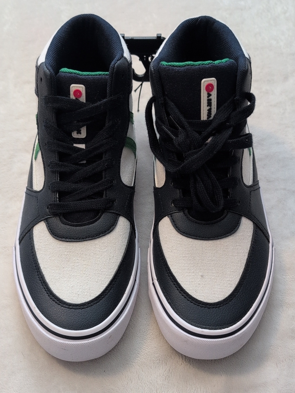 NWT Airwalk Mid Top Skate Sneakers Men’s Size 11 Navy Green